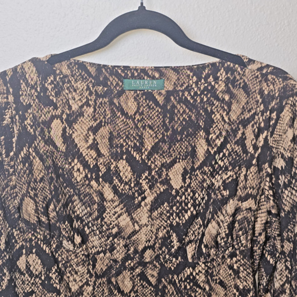 Lauren Ralph Lauren Snakeskin Print Ruched Sheath Dress Women’s Medium Stretch - Picture 3 of 8